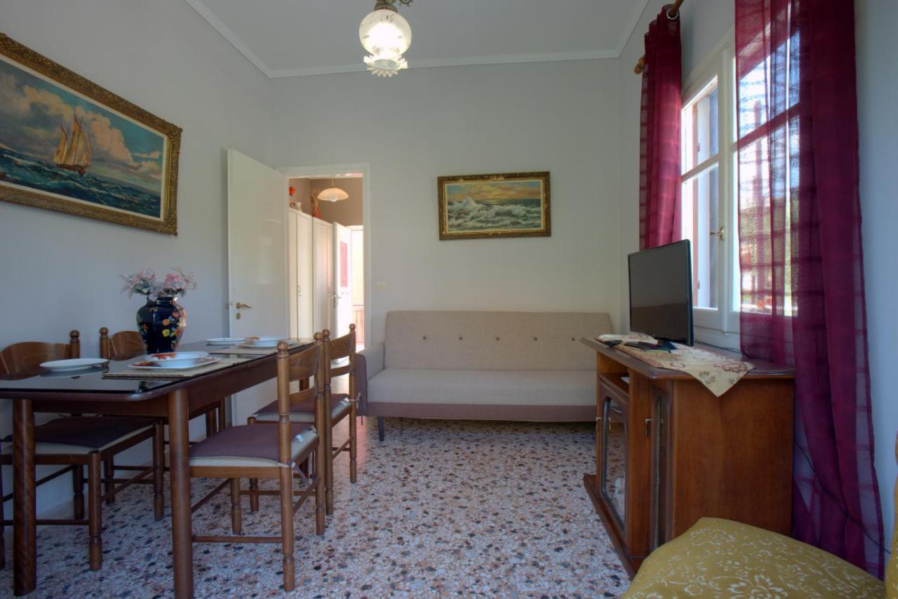 Ilias Apartments イプソス エクステリア 写真